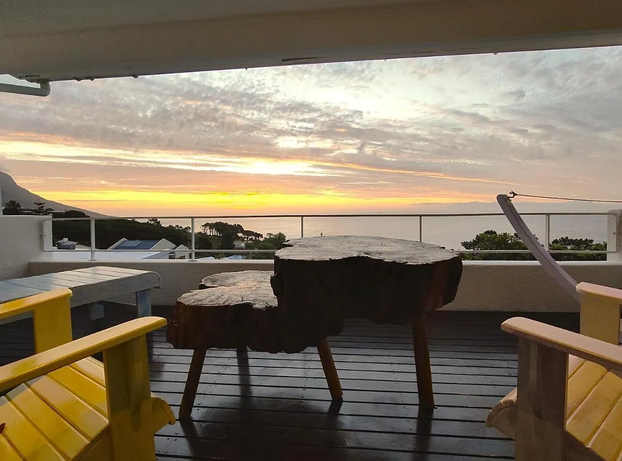 Konukevi Sun&Sand Camps Bay Cape Town