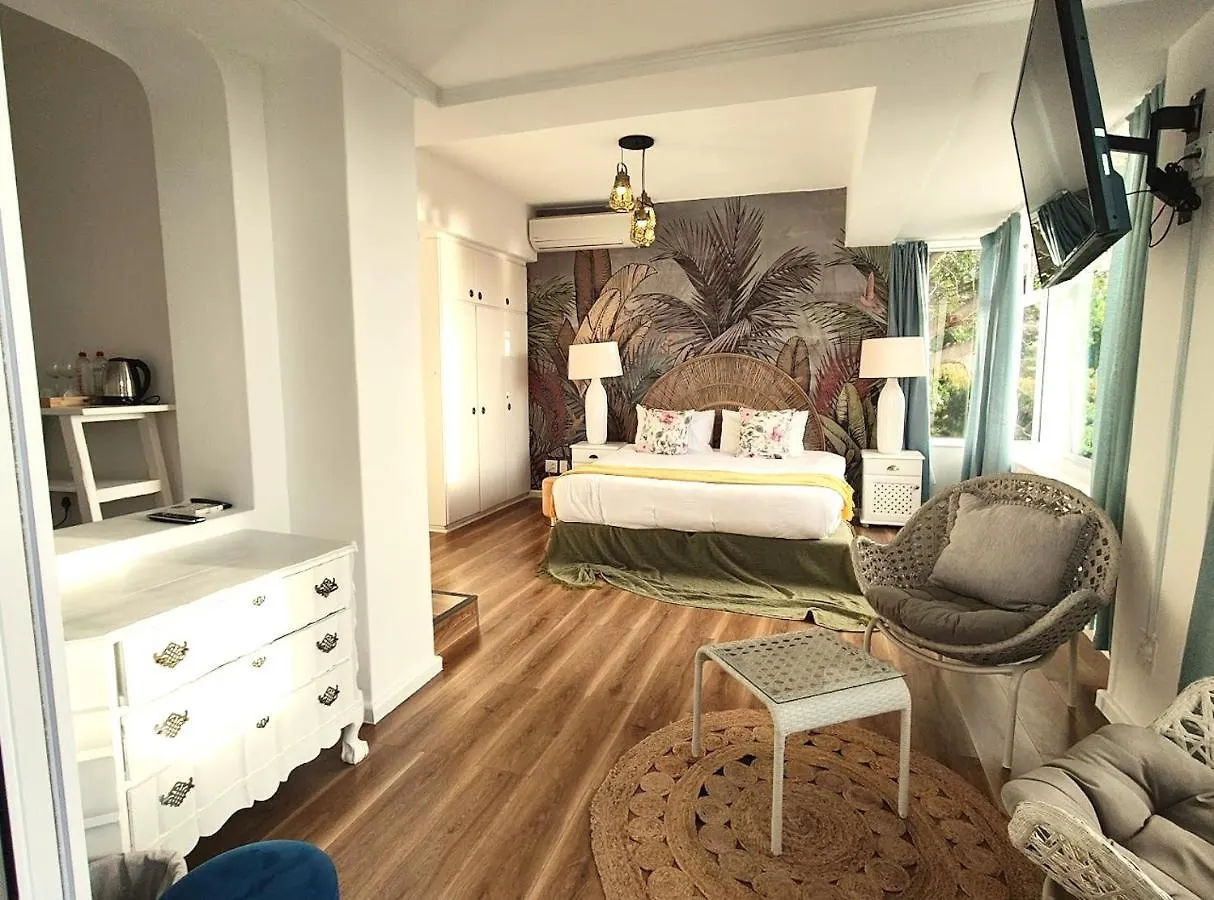 Guest house Sun&Sand Camps Bay Cape Town
