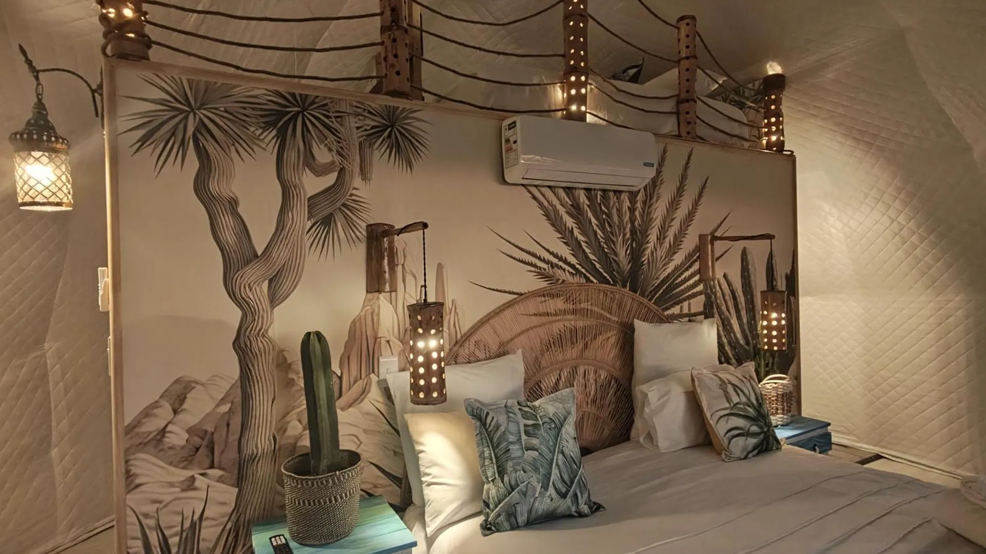 Sun&Sand Camps Bay Cape Town Guest house